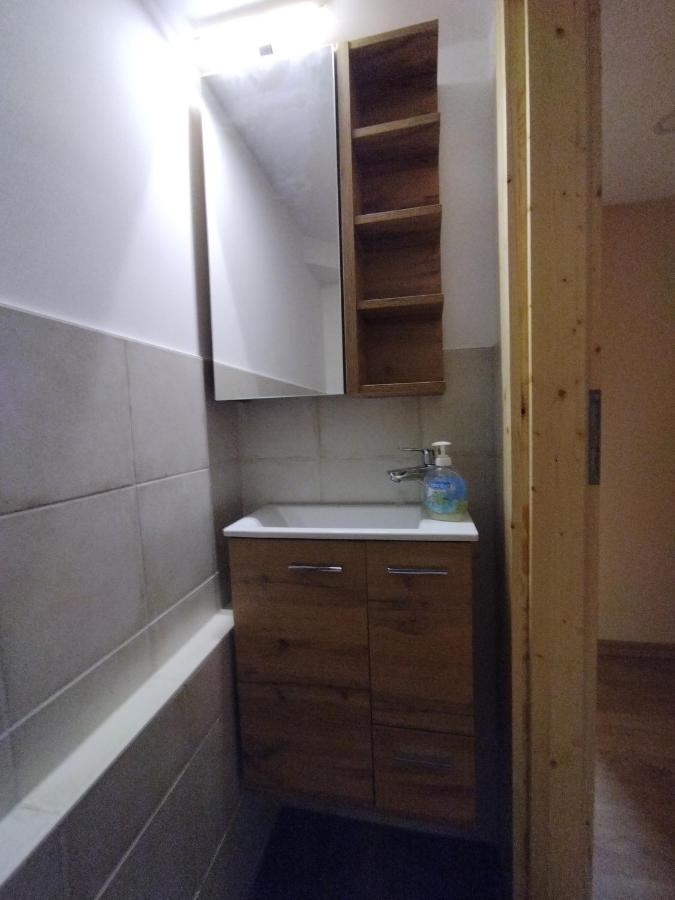 Schmal & Hoch - Willkommen Im Schmalsten Haus Von Bad Frankenhausen Exteriör bild